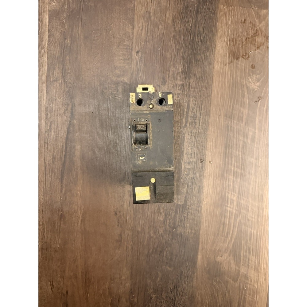 SQUARE D Q2-21200-AC CIRCUIT BREAKER 2POLE 200AMP 120/240VAC